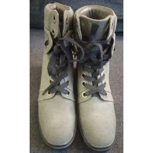 Maurices Canvas Eyelet‎ Lace Up Hiker Combat Boot Colby Block Heel Y2K Size 10 - Picture 2 of 6